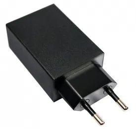 Adattatore di alimentazione USB universale 5 V / 2000 mA